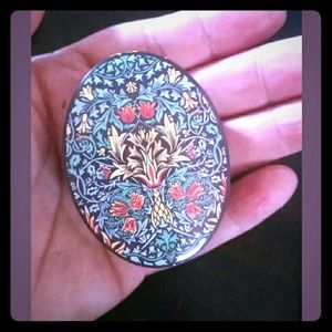 🥳 William Morris Soap and Tin